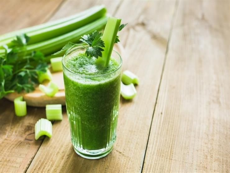 ماذا يحدث لجسمك عند تناول عصير الكرفس؟