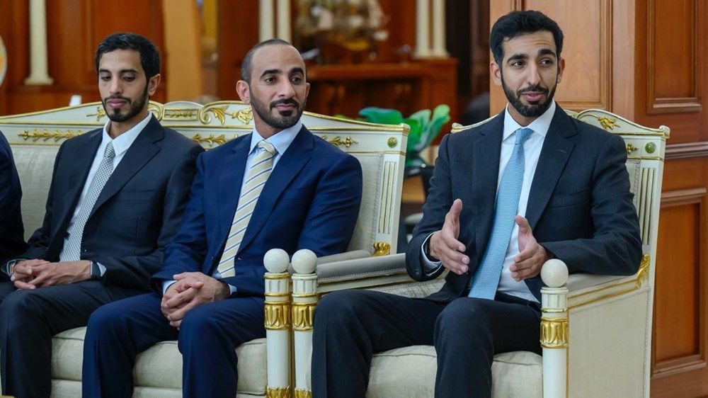 شخبوط بن نهيان يلتقي رئيس الغابون الانتقالي