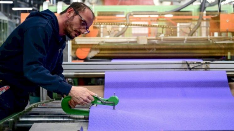 أولمبياد باريس: مضمار ألعاب القوى صُنع في إيطاليا وباللون الأرجواني