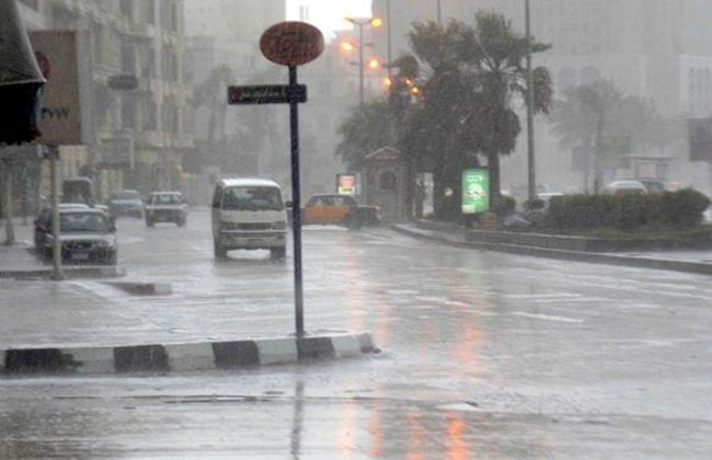 أمطار شديدة وسحب رعدية .. الأرصاد: منخفض جوي يضرب البلاد