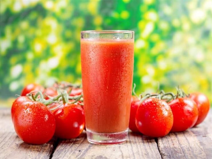ماذا يحدث للجسم عند تناول عصير الطماطم؟