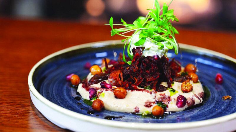 الامارات | مطبخ يسيل له اللعاب.. في «قلب ويلز»