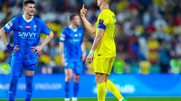 الهلال يطيح بالنصر ويتاهل إلى نهائي كأس خادم الحرمين الشريفين