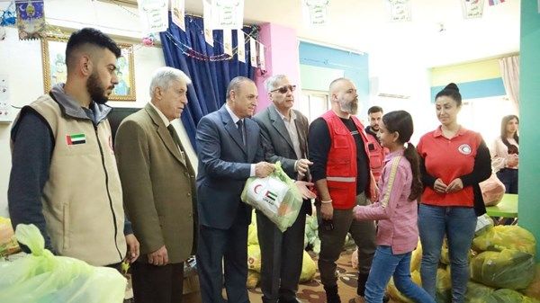 "الهلال الأحمر" يوزع "كسوة العيد" على الأطفال الأيتام في اللاذقية