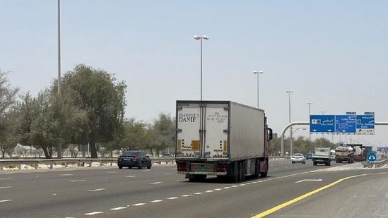 شرطة أبوظبي: عودة ساعات الذروة الصباحية والمسائية على طرق أبوظبي لوضعها المعتاد بعد رمضان