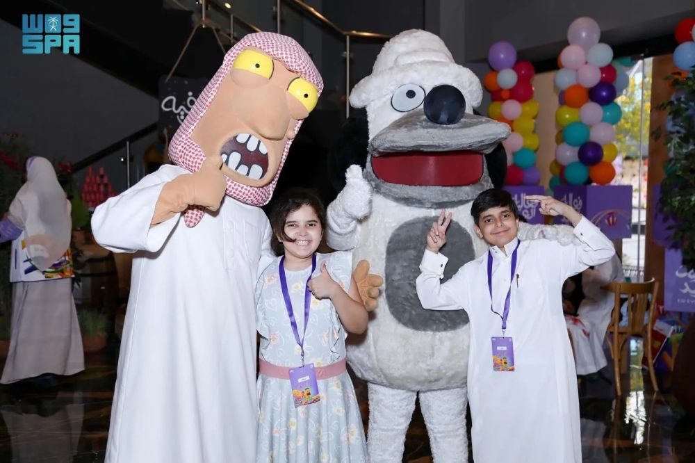 أبناء شهداء الواجب والأيتام يحتفلون بالعيد في  بوليفارد سيتي