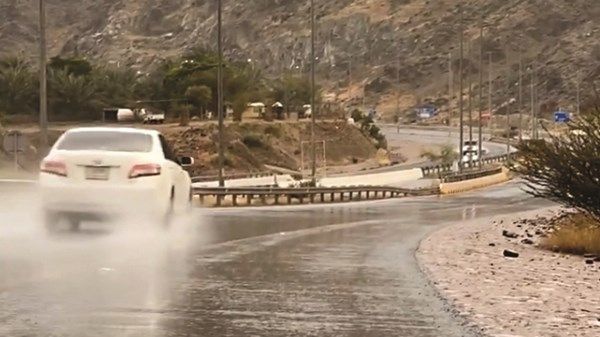 أمطار على مناطق متفرقة من الدولة