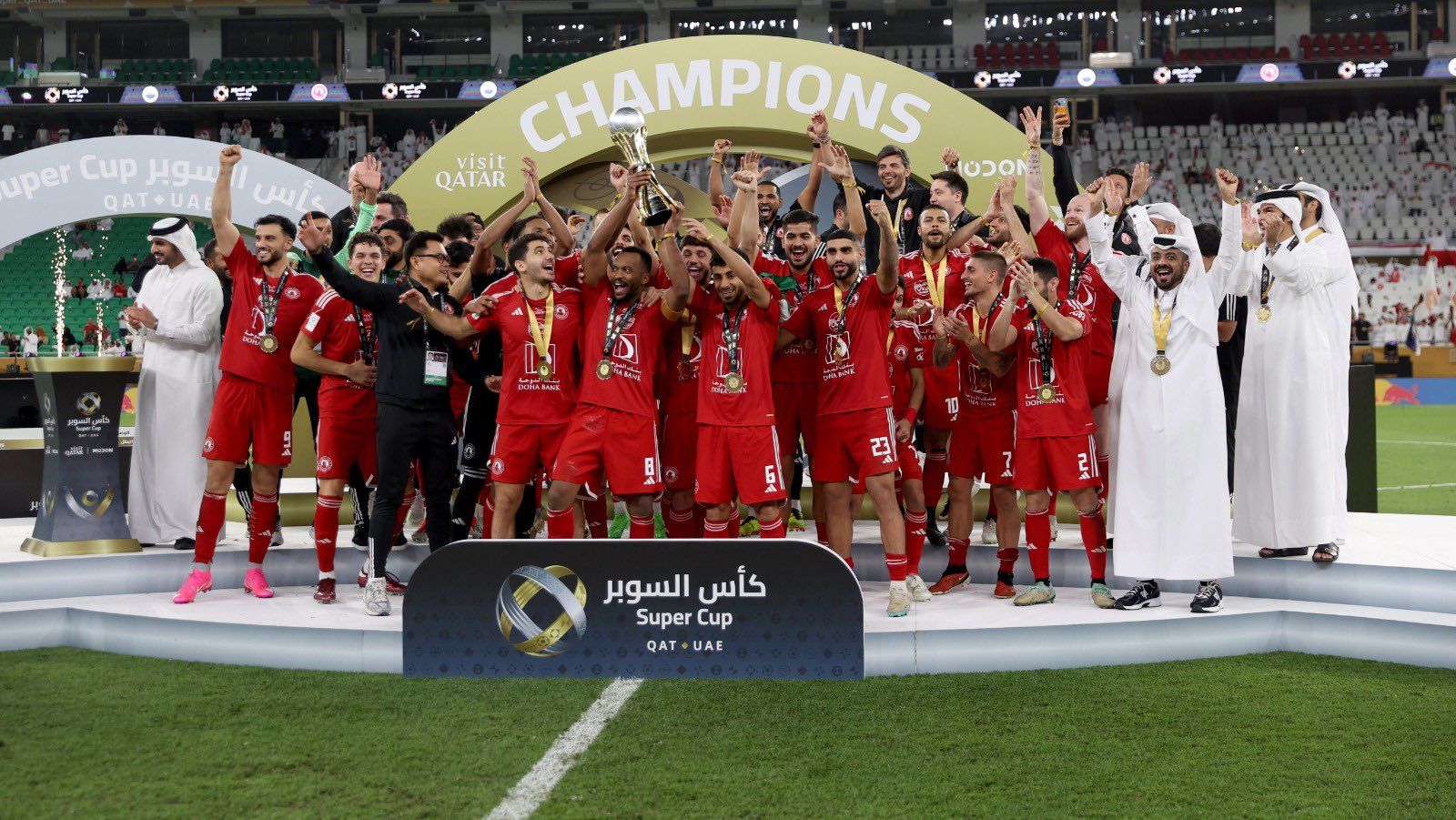 الامارات | العربي يفوز على الشارقة ويحرز أول كأس لـ"السوبر القطري الإماراتي"