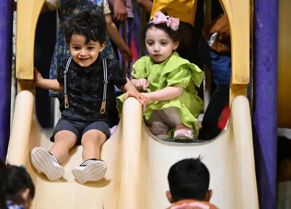 السعودية | فعاليات العيد تدخل البهجة والسرور على أطفال المدينة