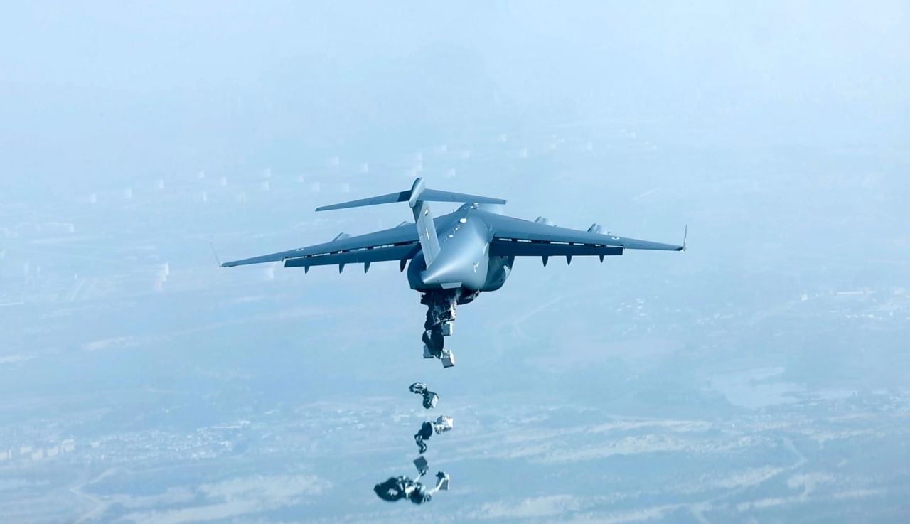 الخليج اليوم .. «طيور الخير» تواصل إغاثة الأشقاء الفلسطينيين في قطاع غزة