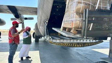 الخليج اليوم .. السعودية ترسل الطائرة الإغاثية الـ 46 لقطاع "غزة"