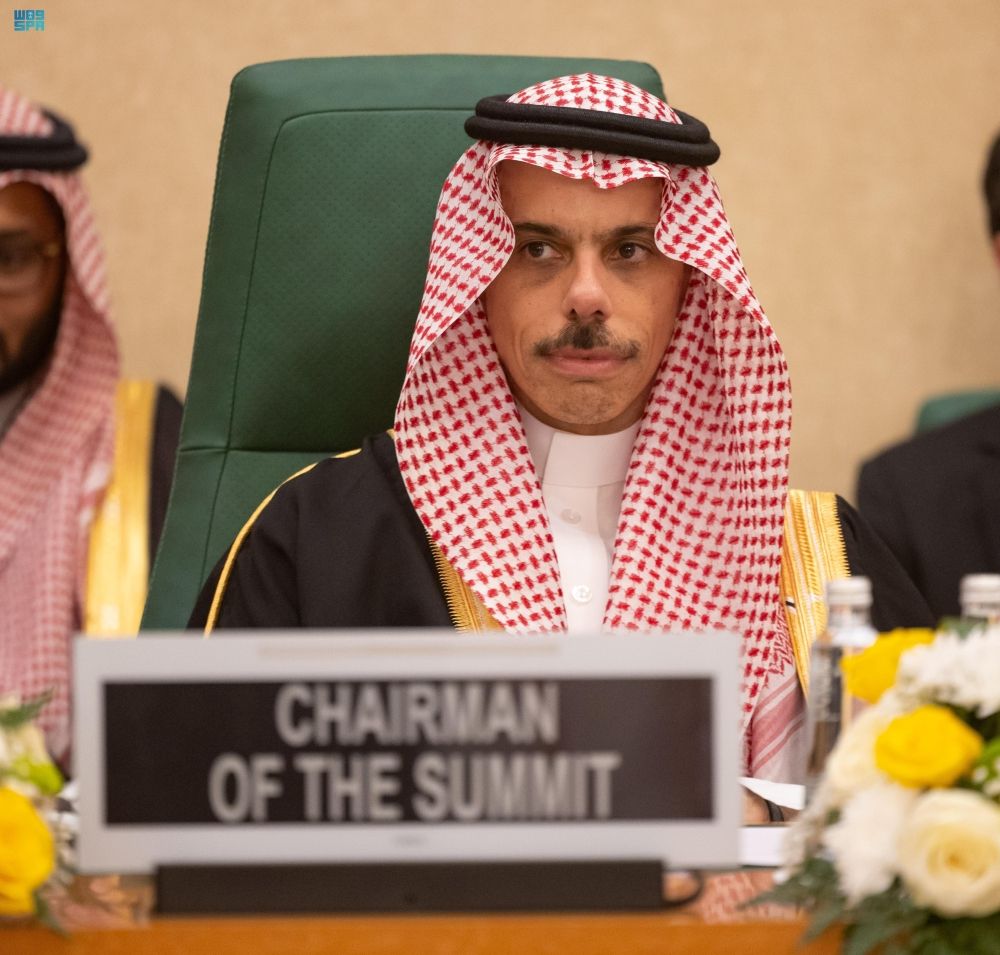 وزير الخارجية يبحث تطورات الأوضاع في المنطقة مع نظيره الصيني