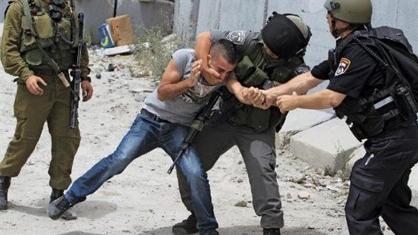 صحيفة سعودية: على المجتمع الدولي اتخاذ مواقف حاسمة لوقف جرائم الاحتلال الإسرائيلي