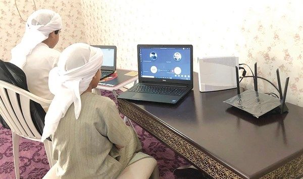 الدراسة عن بعد في الشارقة يومي الثلاثاء والأربعاء