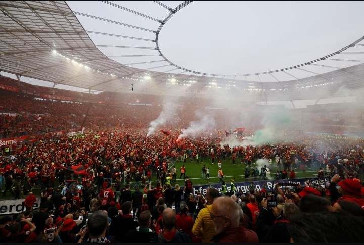 بعد تتويجه باللقب.. احتفالات بايرن ليفركوزن عرض مستمر(صور)