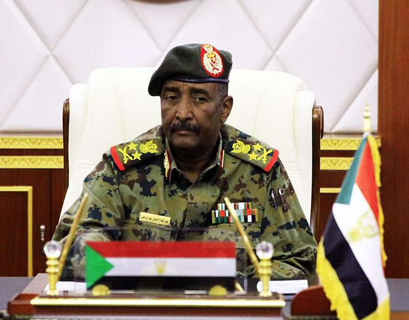 البرهان يطلع مجلس الكنائس العالمي على جهودالحكومةلإحلال السلام في السودان