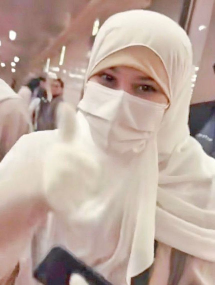 طالبة في الثانوية 47 بجدة تحصد "برونزية" معرض جنيف للاختراعات