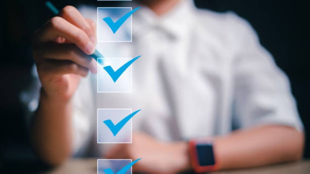 مختصون لـ "اليوم": برنامج الزائر السري لإحداث تغيير إيجابي وتجويد الخدمات الصحية