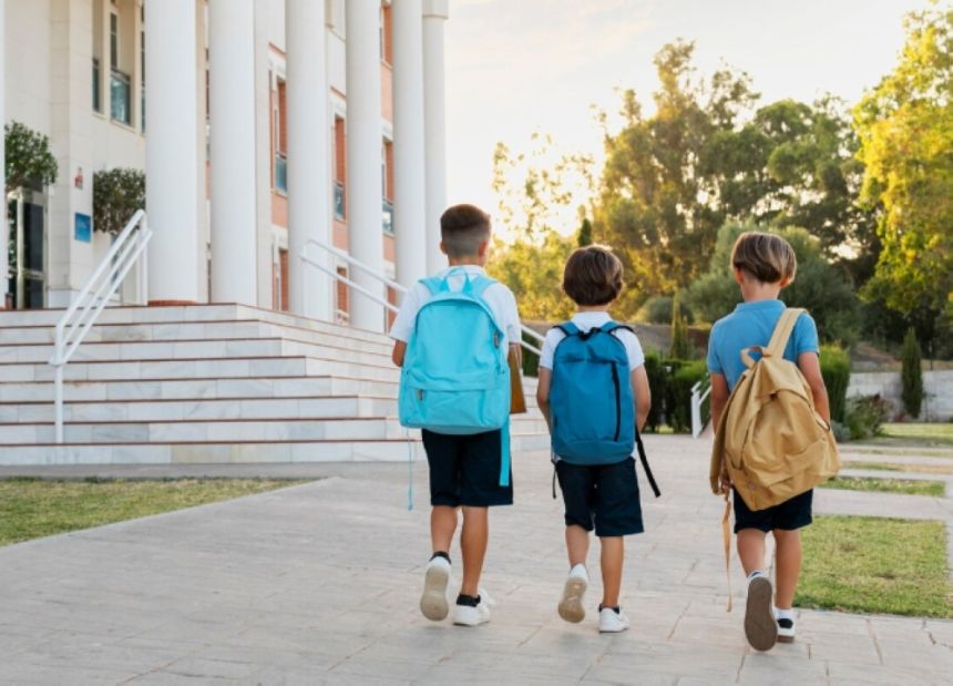 "التعليم": منع حجب نتائج الطلاب أو حجز شهاداتهم لعدم سداد الرسوم الدراسية