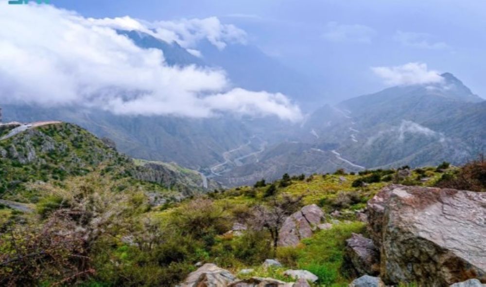 طقس السعودية اليوم.. أمطار وزخات برد على عدة مناطق