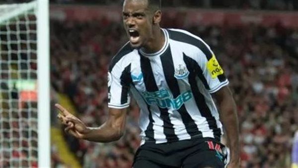 مفاجأة ..... برشلونة يرغب في أستبدال ليفاندوفيسكي بنجم من الدوري الأنجليزي