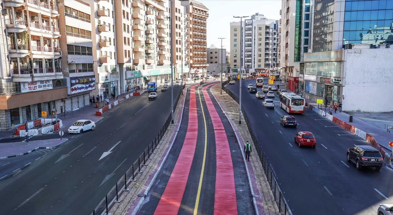 الامارات | "طرق دبي": تنفيذ مسارات جديدة خاصة للحافلات ومركبات الأجرة في 6 شوارع بطول 13 كم