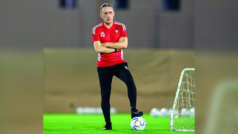 الامارات | إعداد المنتخب على طاولة اجتماع اتحاد الكرة والرابطة والأندية