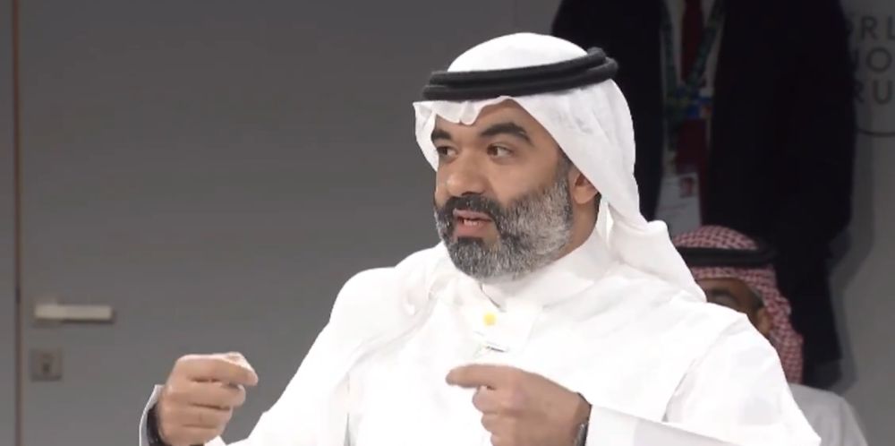 وزير الاتصالات: المنتدى الاقتصادي العالمي ينقلنا إلى ثورة الذكاء الاصطناعي