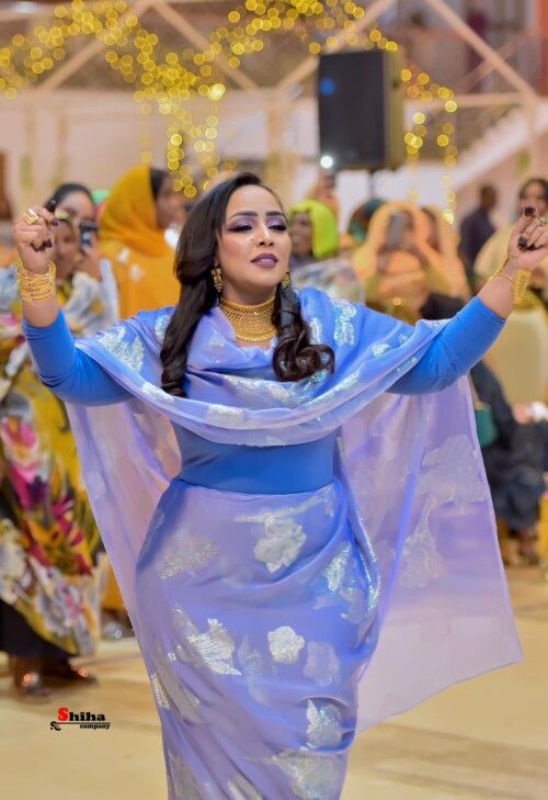شاهد بالفيديو.. الفنانة هدى عربي تدشن أغنيتها الجديدة (أخوي سيرو) بفاصل من الرقص المثير ومتابعون: (فعلاً سلطانة)