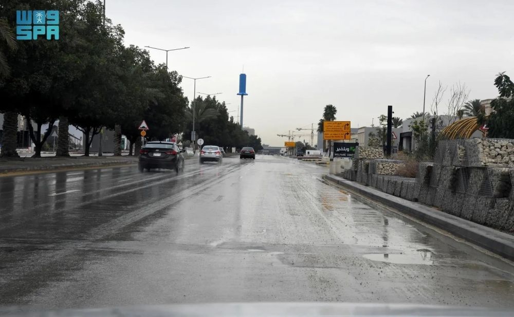 الأرصاد: أمطار متباينة الشدة على الرياض