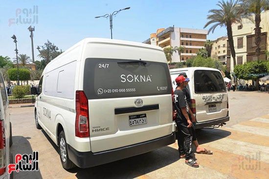 أحمد السعدني ومحمد محمود عبد العزيز في جنازة المخرج عصام الشماع
