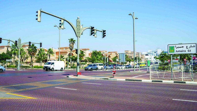 الامارات | صيانة 80 ألف متر مربع من الأرصفة في دبي