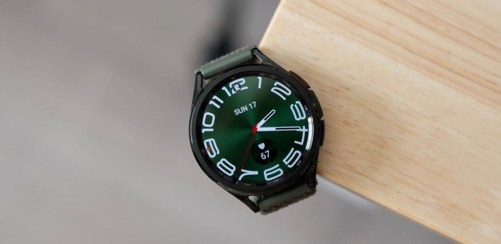 تكنولوجيا: سامسونج تؤكد أن ساعة Galaxy Watch “المتميزة الجديدة” قادمة