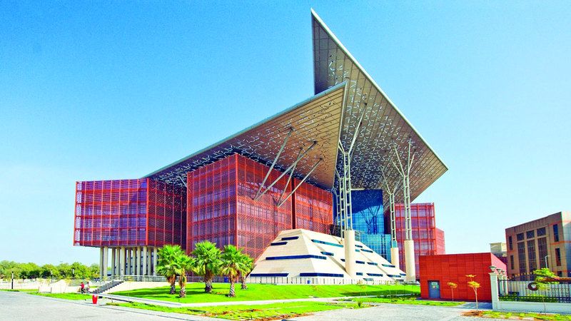 الامارات | 10 آلاف درهم تعويضاً لمدير مدرسة عن إخلال بالعقد