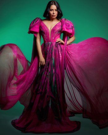 لقاء الخميسي تتألق بفستان رائع من تصميم فؤاد سركيس وهذا سعره- بالصور