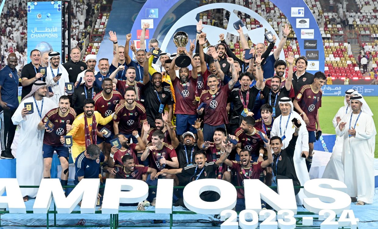 الامارات | الوحدة يهزم "الزعيم".. ويتوج بطلا للكأس