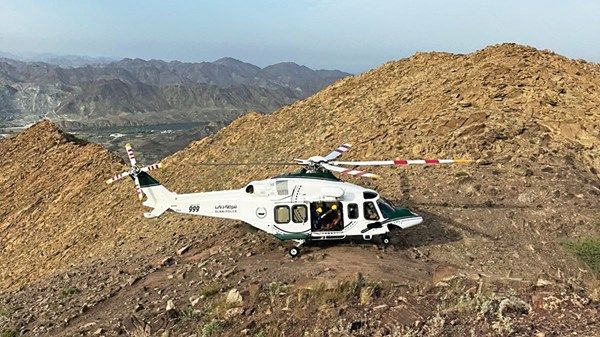 شرطة دبي تنقذ سائحاً أصيب بإعياء في جبال حتا