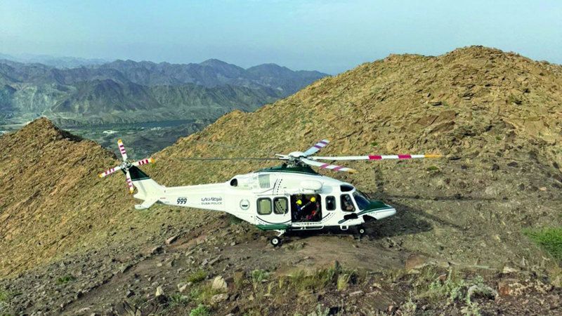 الامارات | إنقاذ سائح أصيب بإعياء في جبال حتا