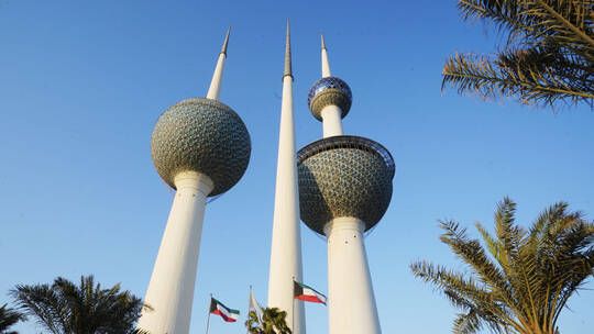 الخليج اليوم .. السجن لمصري جمع 100 ألف دولار من أبراج الكويت