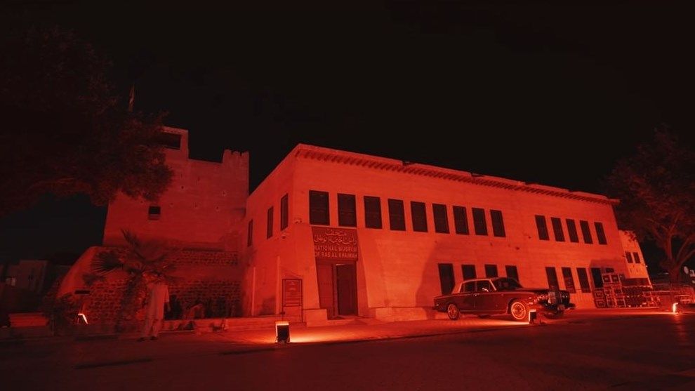 إضاءة أبرز المعالم السياحية في الدولة باللون الأحمر تضامناً مع مرضى الثلاسيميا