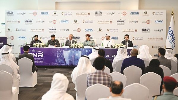 700 خبير عالمي وصانع قرار في «آيسنار أبوظبي 2024»