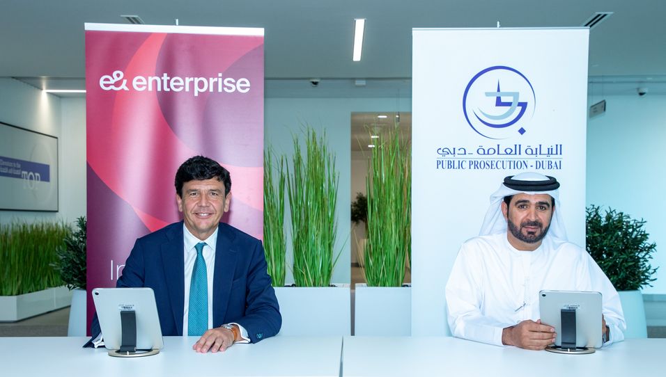 الامارات | نيابة دبي توقع اتفاقية لتنفيذ نظام مركزي للتحقيق والتقاضي عن بُعد