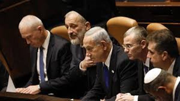 حكومة الاحتلال تدرس خططًا جديدة للتعامل مع الإدارة الأمريكية