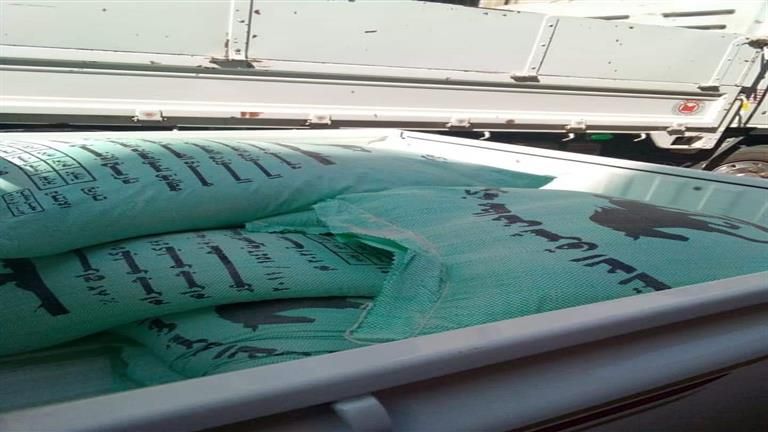 حملات رقابية لضبط الأسعار.. الداخلية تضبط 24 طن دقيق مدعم