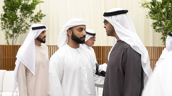 رئيس الدولة يتقبل التعازي في وفاة هزاع بن سلطان بن زايد
