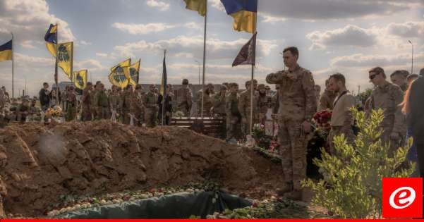 زيلينسكي: معارك عنيفة على طول خط الجبهة