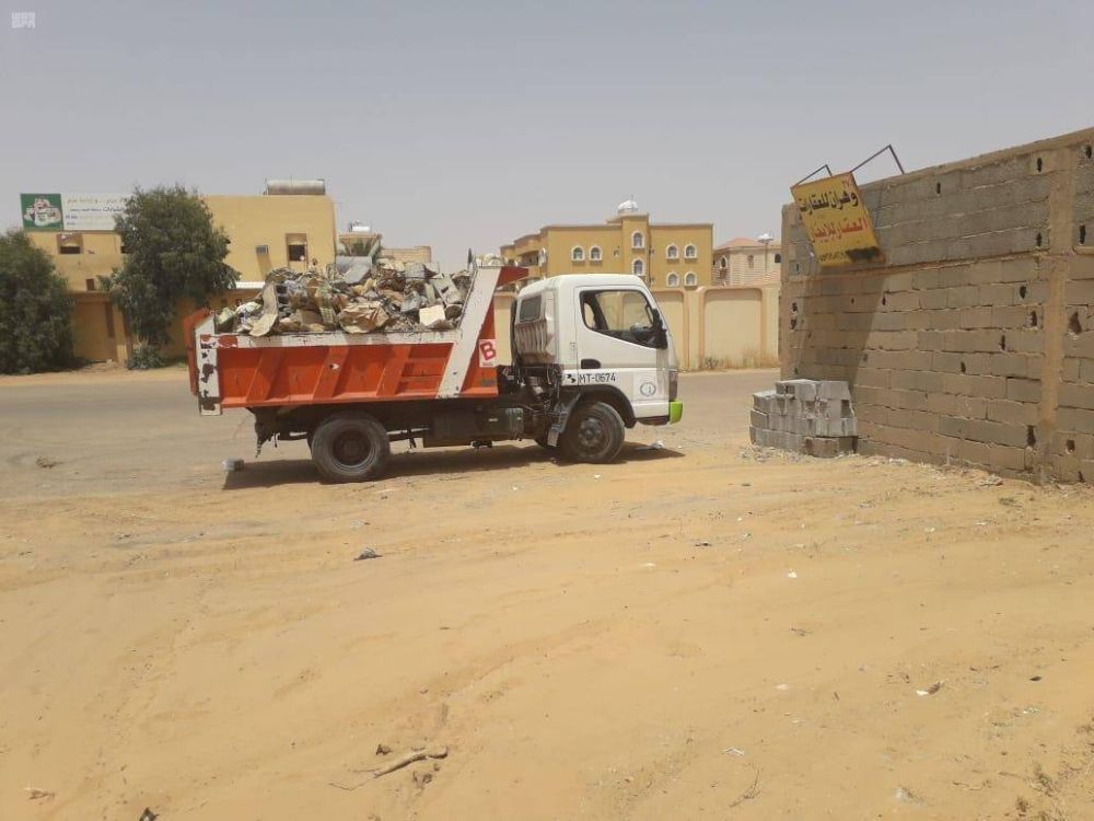 35 ألف م3 مخلفات برفحاء