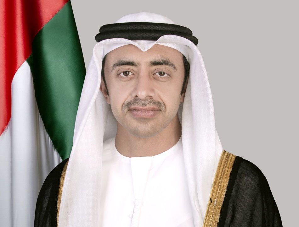 الخليج اليوم .. عبدالله بن زايد: الإمارات تستنكر تصريحات رئيس الوزراء الإسرائيلي حول دعوتها للمشاركة في إدارة مدنية لقطاع غزة