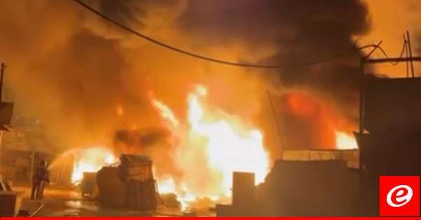 الدفاع المدني: إخماد حريق داخل بؤرة لتجميع الخرضوات في التيرو- الشويفات والأضرار مادية