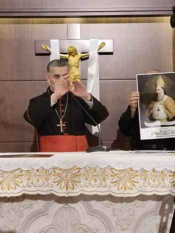 الراعي تسلّم الكتاب الأخير من ملف دعوى تطويب البطريرك الدويهي ووقّع على الصورة الرسمية